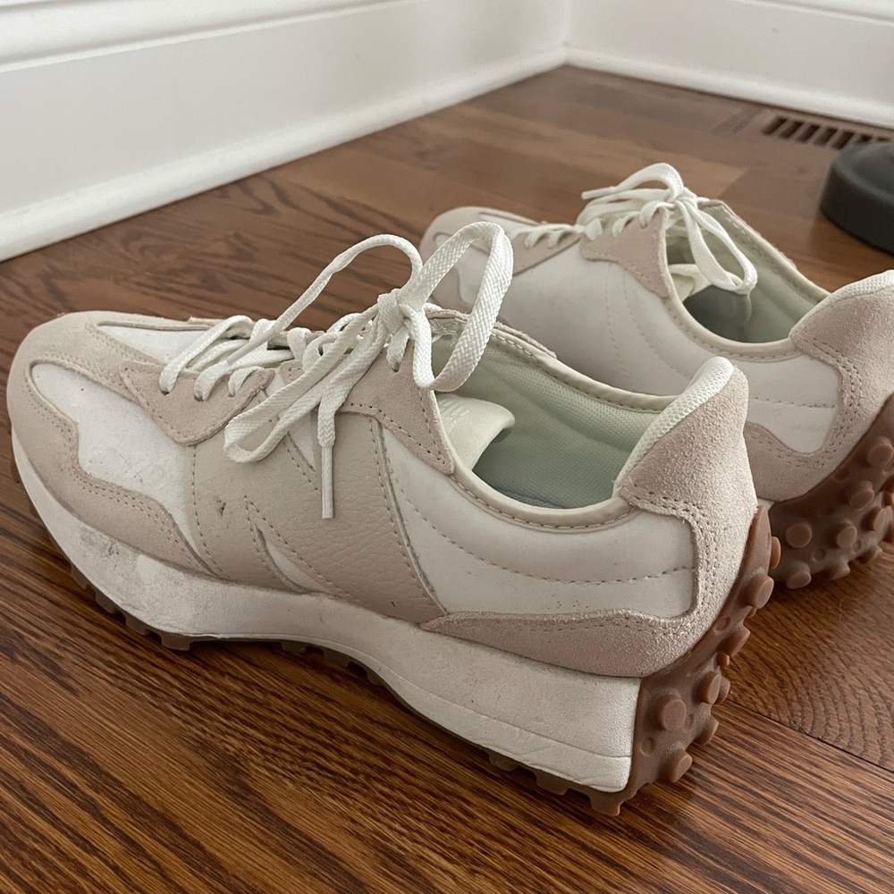 New Balance. Size 9